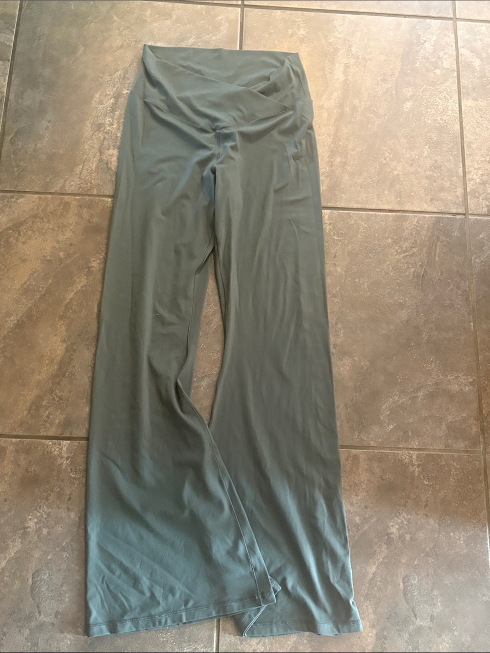 aerie sage green wide-leg leggings